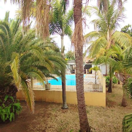 F2 Residence Oasis Terre Rouge A Saint Pierre Exterior foto